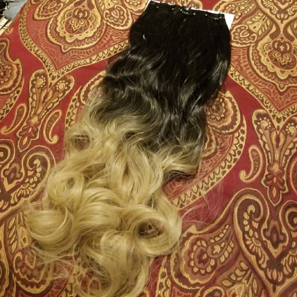 Ombre Blonde Full Head Clip in Extension - Thumbnail 4