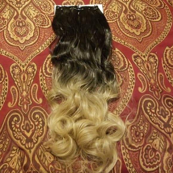 Ombre Blonde Full Head Clip in Extension - Thumbnail 9