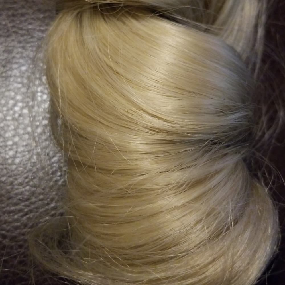 Blonde Full Head Clip in Extension #24/613 - Thumbnail 7