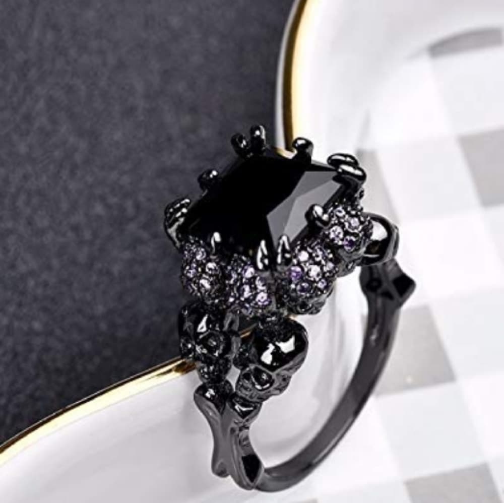 Beautiful Cubic Zirconia Skull Ring - Thumbnail 4