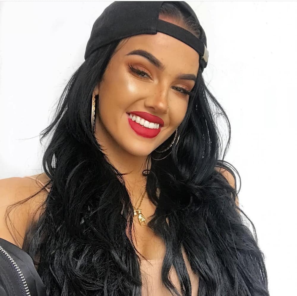 Bodywave Beauty Lacefront Wig 16-18 inches!! - Thumbnail 6