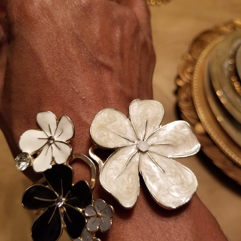 Flower Beauty Bracelet - Thumbnail 5