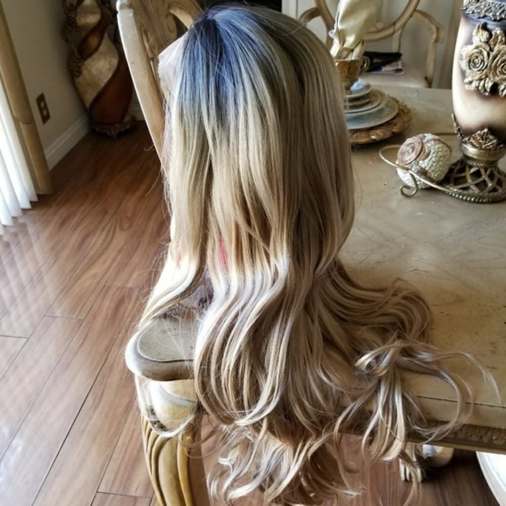 Blonde Ombre Lacefront Wig 22-26 inches long!!! - Thumbnail 6