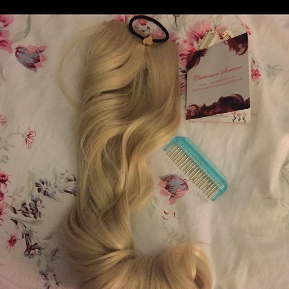 Blonde One Piece Clip In Extension - Thumbnail 3