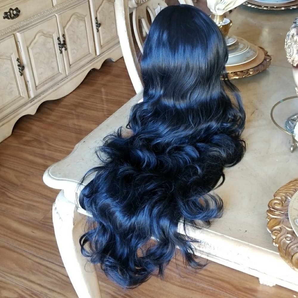 Wavy Beauty Bodywave wig 26-28 inches!! - Thumbnail 2