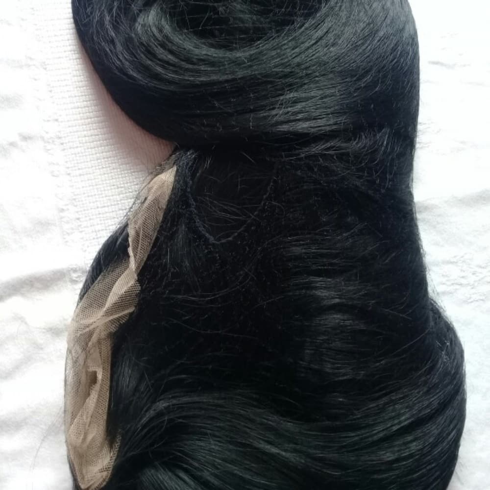 Layered Bodywave Beauty Lace Front Wig