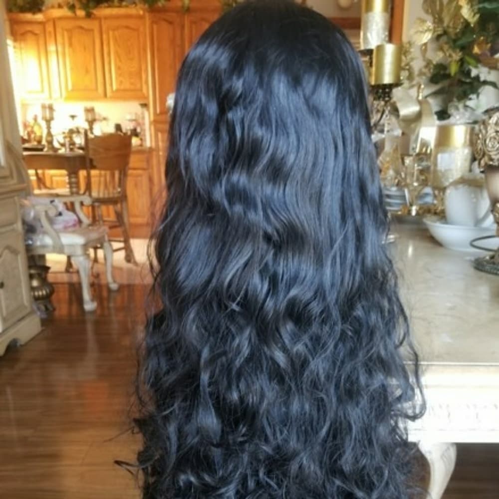 Loose Wavy Beauty Lace Front Wig 24-26 inches!! - Thumbnail 3