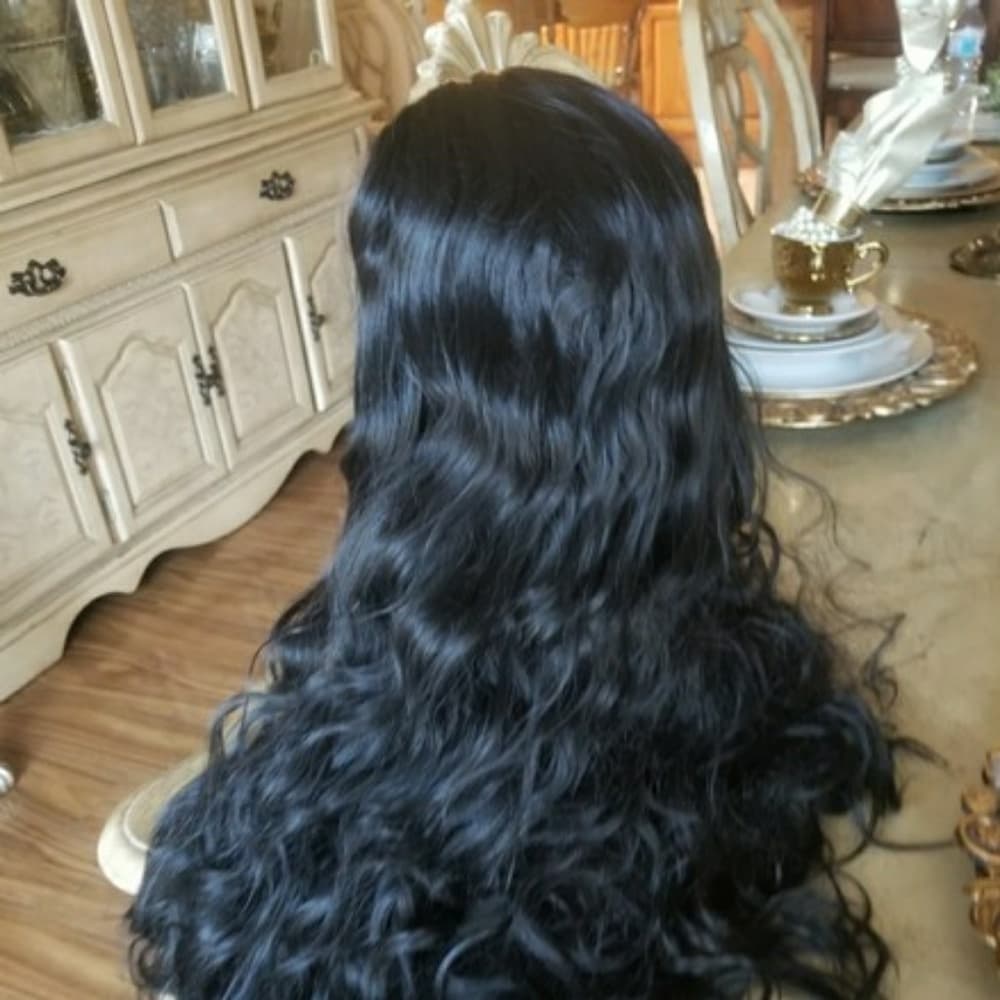 Loose Wavy Beauty Lace Front Wig 24-26 inches!! - Thumbnail 6
