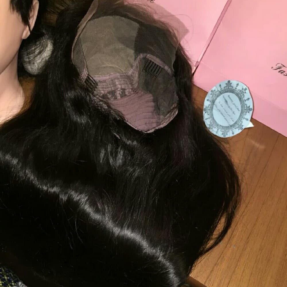 Silk Top Lace Wig 18-20 inches!! - Thumbnail 3