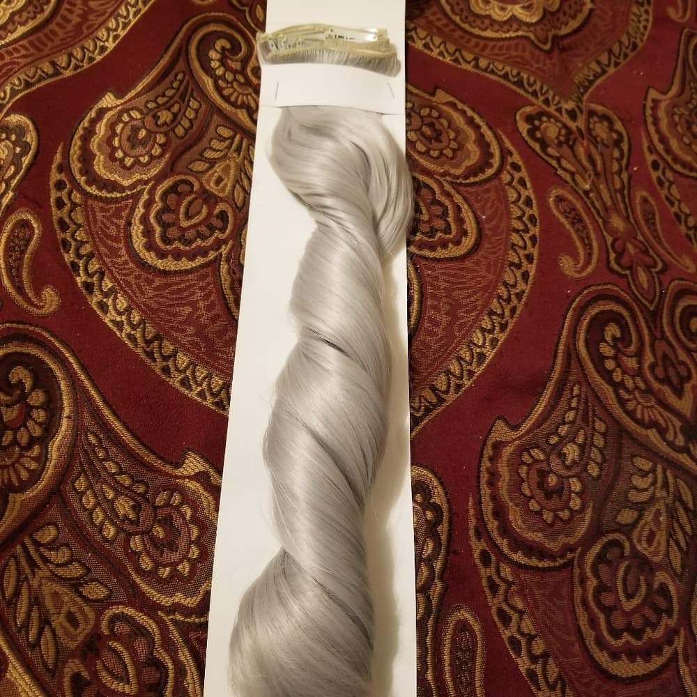 Gray Wavy Full Head Clip in Extension - Thumbnail 2