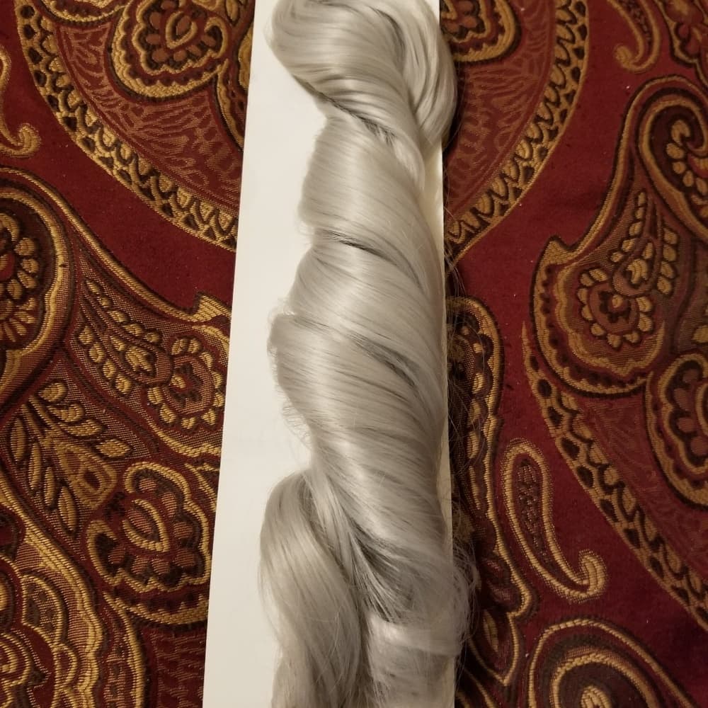 Gray Wavy Full Head Clip in Extension - Thumbnail 3