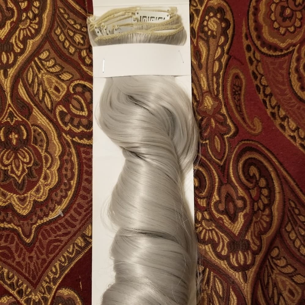 Gray Wavy Full Head Clip in Extension