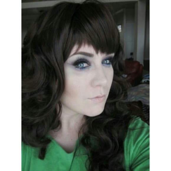 Beautiful Brown Waves Wig - Thumbnail 4