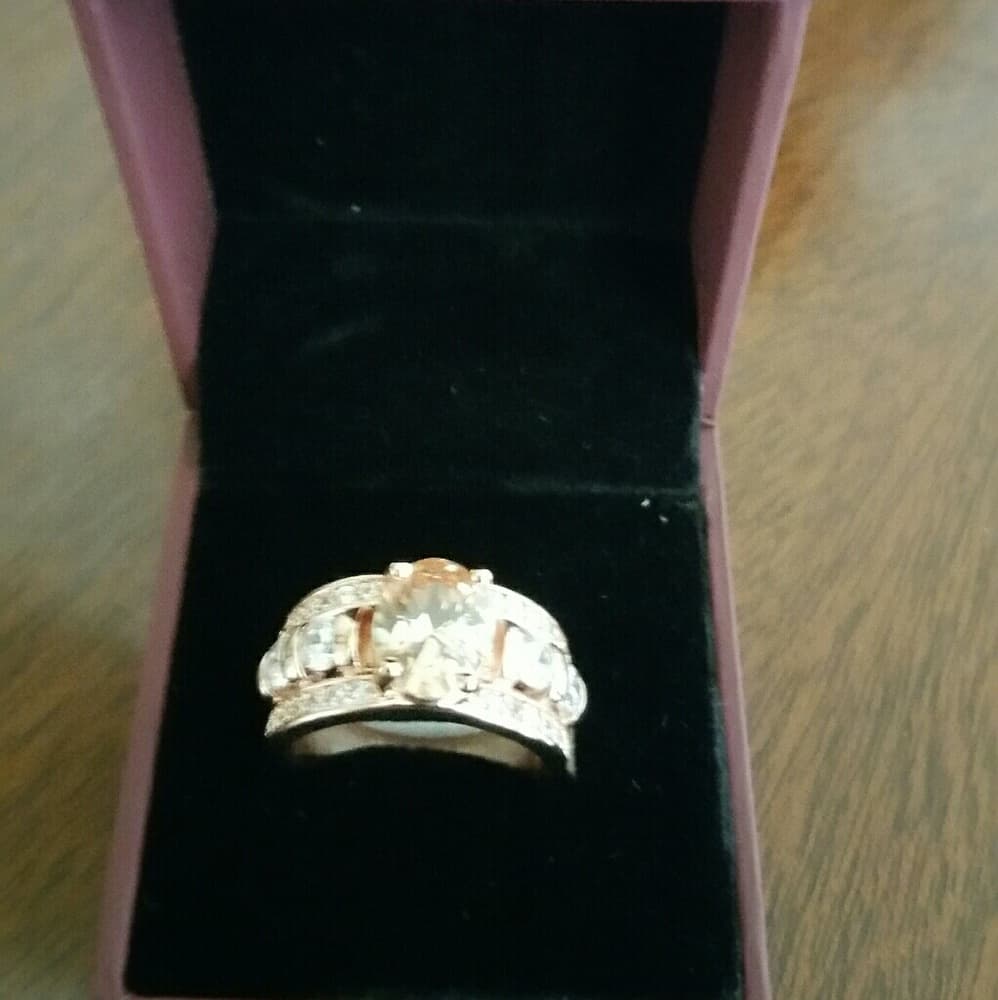 Beautiful Rose Gold Ring - Thumbnail 2