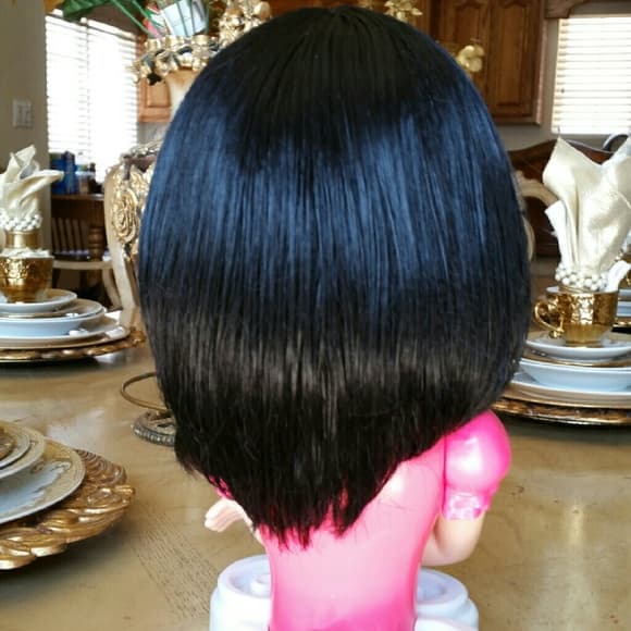 Black Bob Beauty Wig - Thumbnail 2
