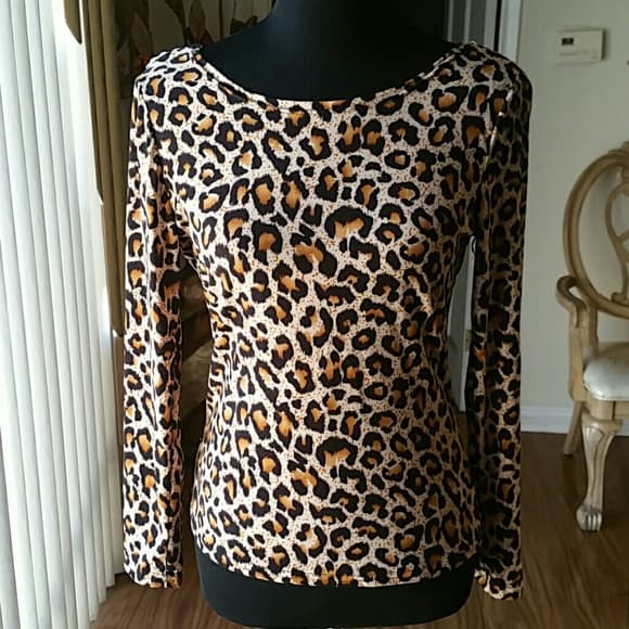 Beautiful Leopard Print Top - Thumbnail 2