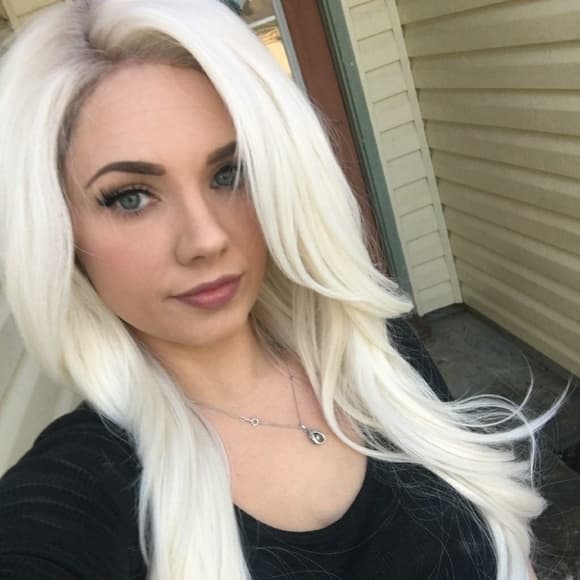 Blonde Beauty LaceFront Wig - Thumbnail 4
