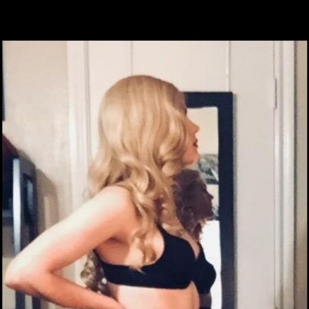 Blonde Beauty Lace Front Wig 22-24 inches!! - Thumbnail 2