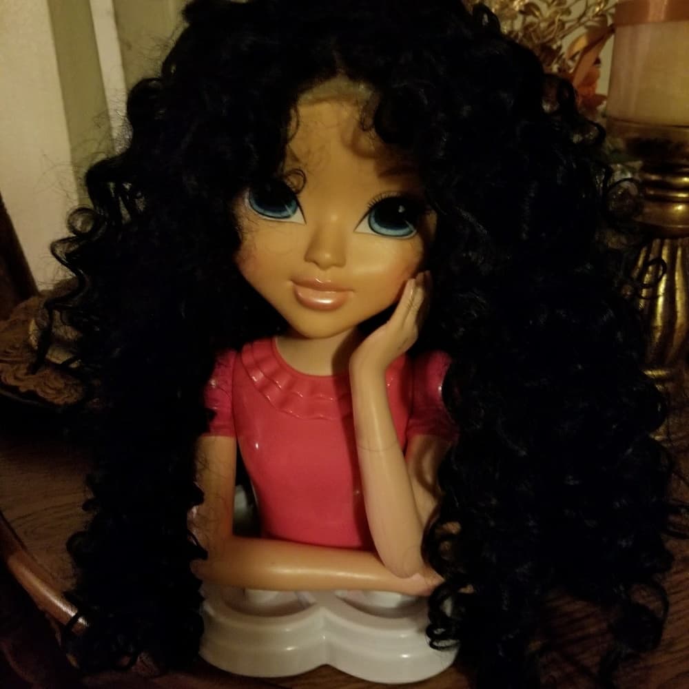 Used Curly Beauty Lacefront 22-24 inches - Thumbnail 4