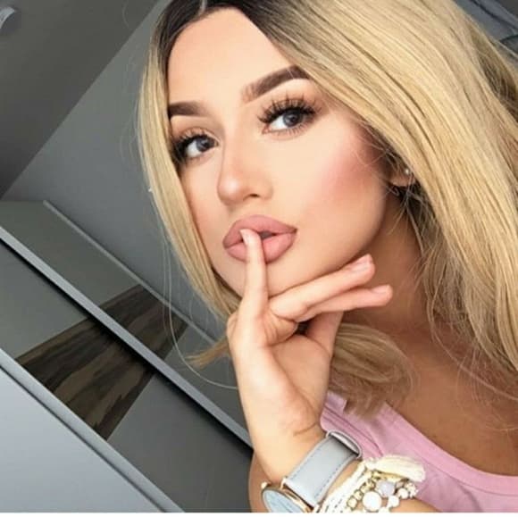 Ombre Blonde Bob Beauty LaceFront Wig - Thumbnail 6