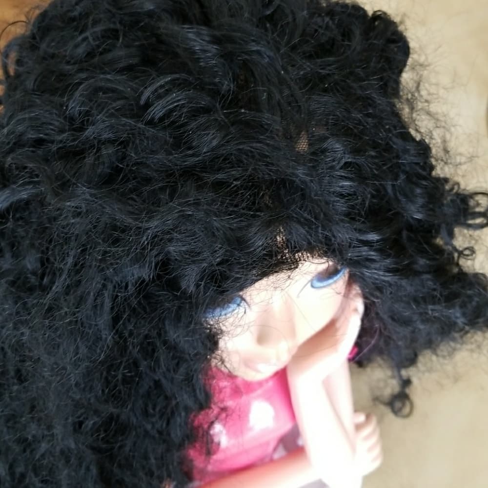 Used Curly Beauty Wig 22-24 inches!!
