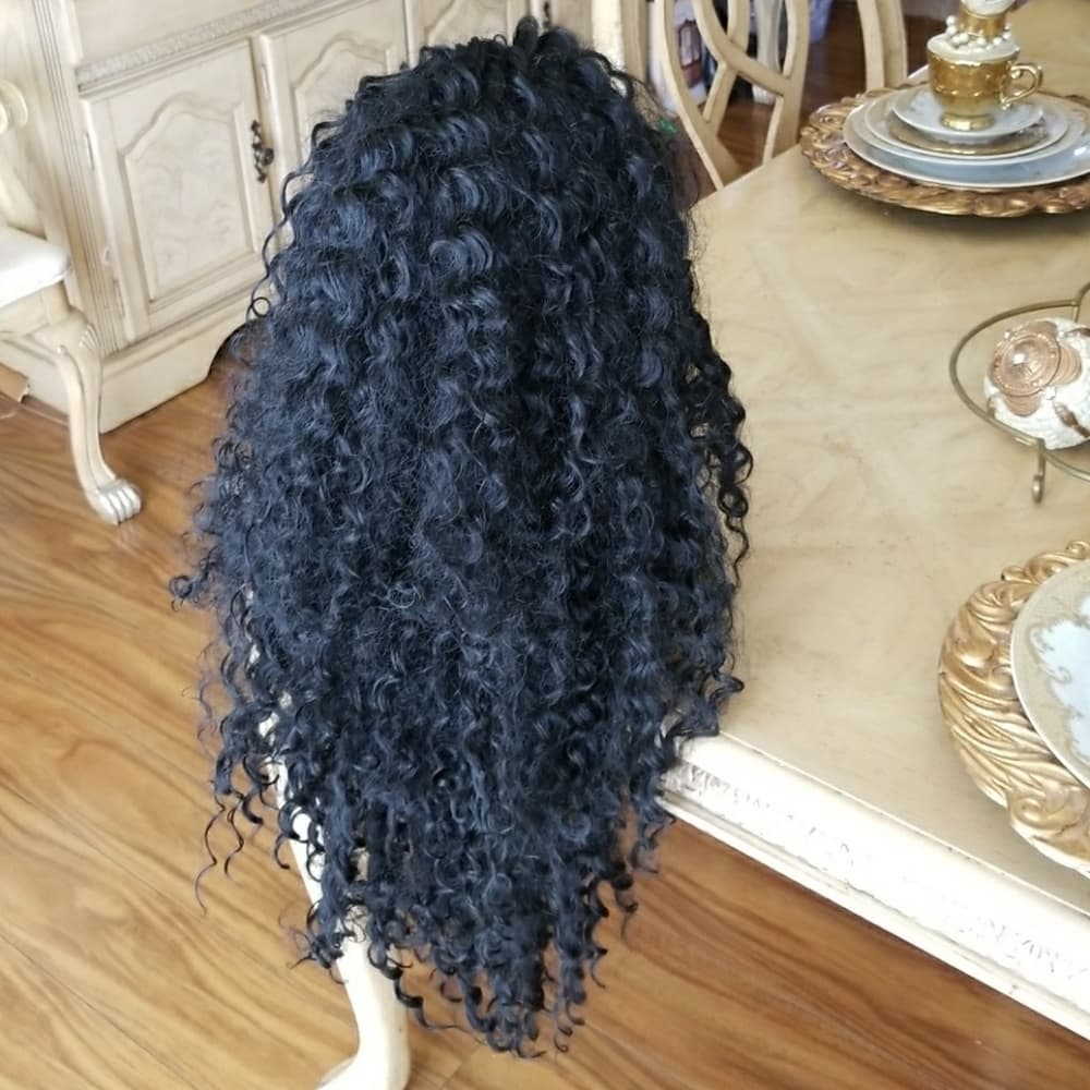 Used Curly Beauty Wig 22-24 inches!! - Thumbnail 3