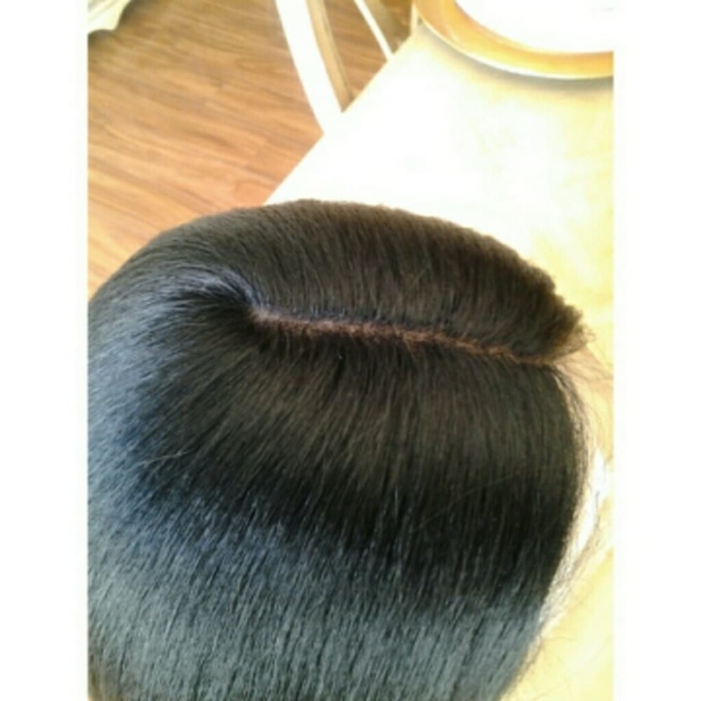 Yaki Beauty Lace Front Wig 18-22 inches!! - Thumbnail 2