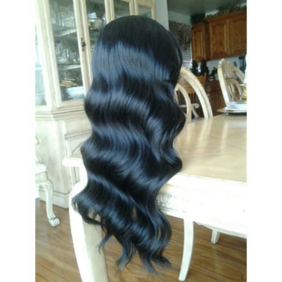 Beautiful Bodywave Lace Front Wig 20-22 inches! - Thumbnail 2