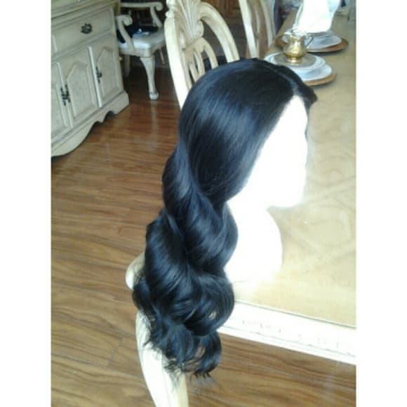 Beautiful Bodywave Lace Front Wig 20-22 inches! - Thumbnail 3