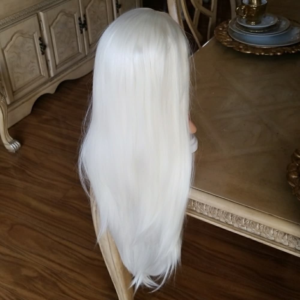 White Blonde Lacefront Wig 22-26 inches - Thumbnail 7