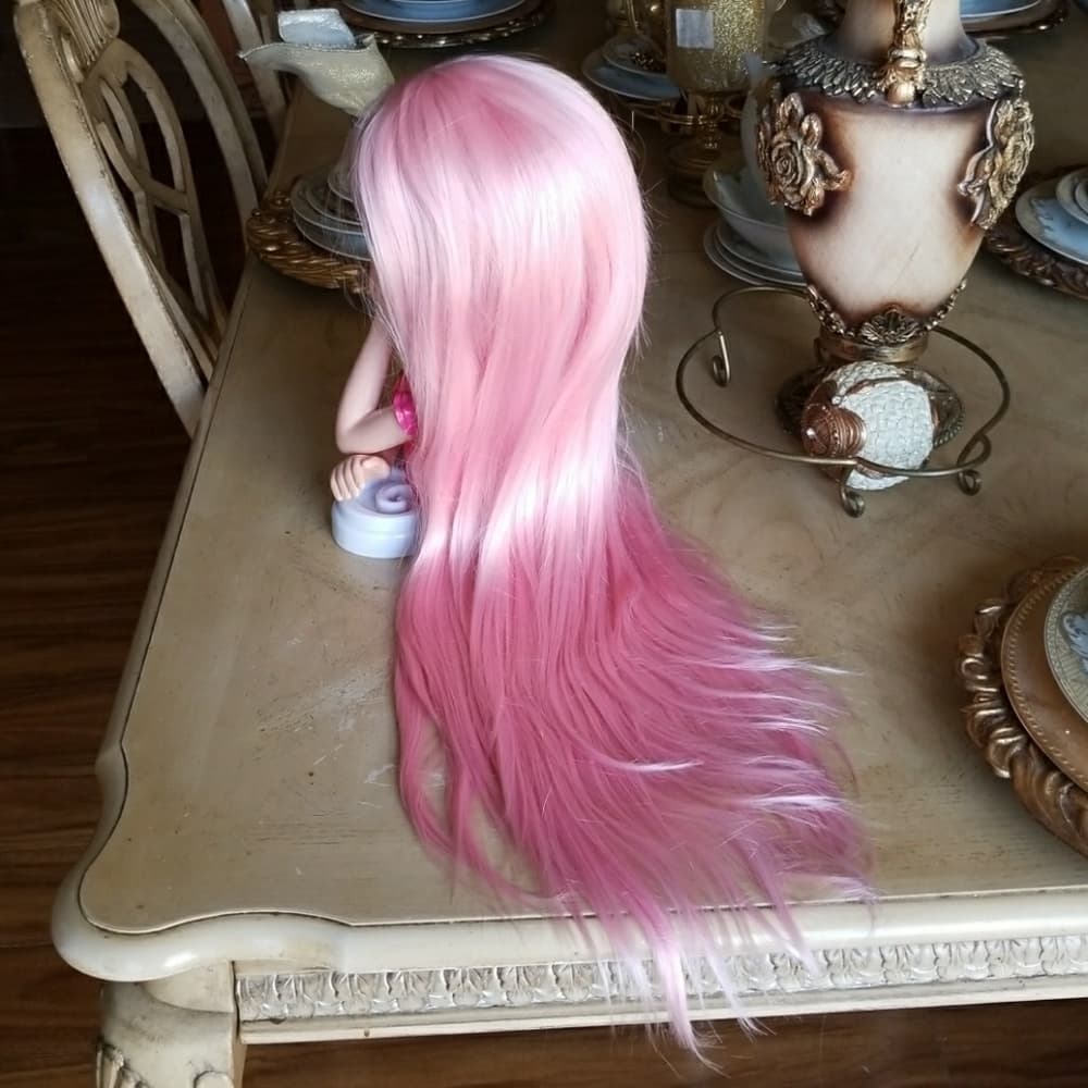 Pink Beauty Lacefront Wig 24-28 inches!! - Thumbnail 2