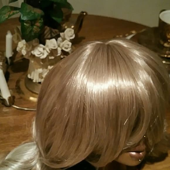 Beautiful Golden Blonde Beauty Wig - Thumbnail 3