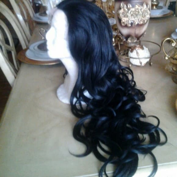 Layered Waves Lace Front 26 inches - Thumbnail 2