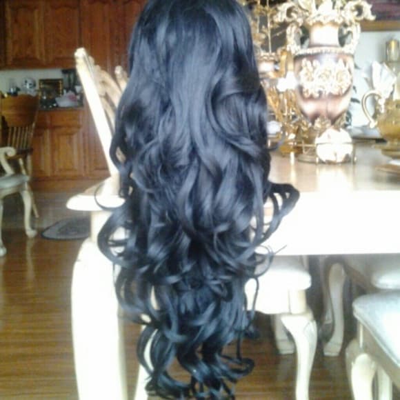 Layered Waves Lace Front 26 inches - Thumbnail 4