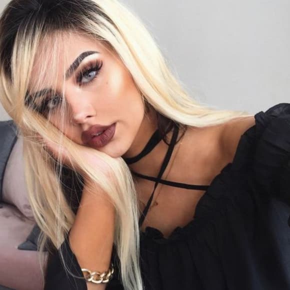 Ombre Beauty Lacefront Wig 22-26 inches!! - Thumbnail 2