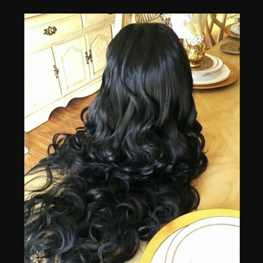Human Hair Blend Wavy Curly Wig 24-26 inches - Thumbnail 3