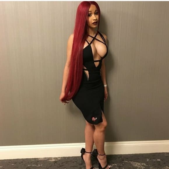 Red Beauty LaceFront Wig - Thumbnail 2