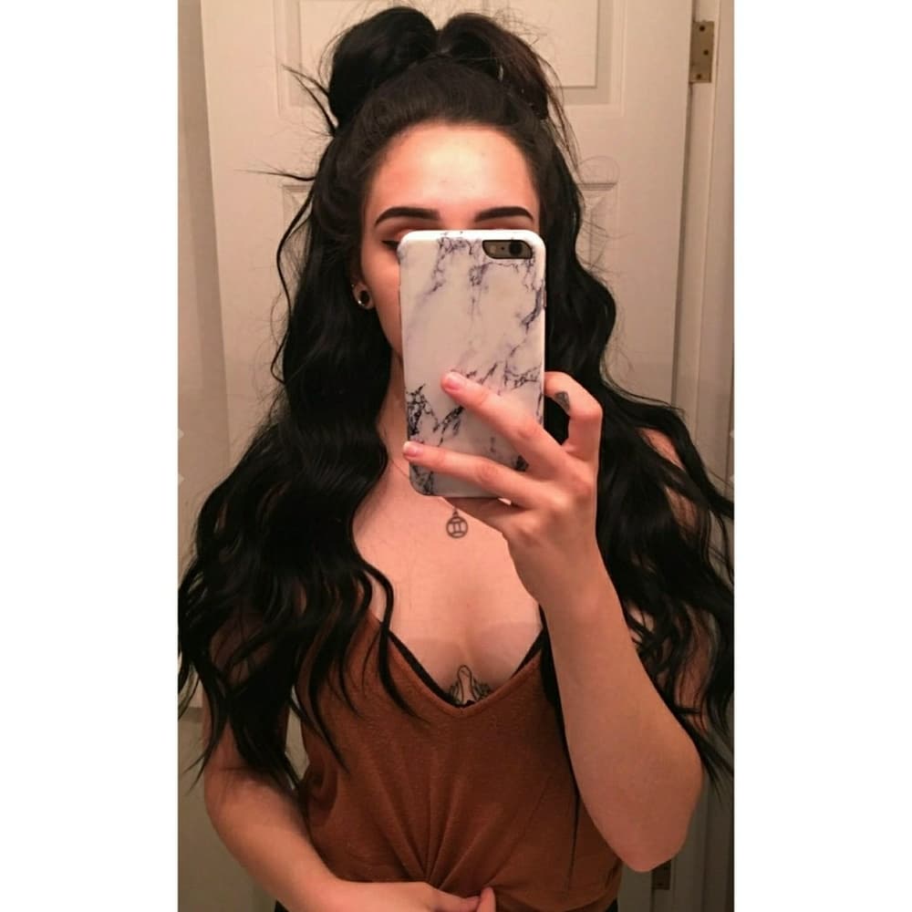 Wavy Beauty Lace Front Wig 22-24 inches - Thumbnail 7