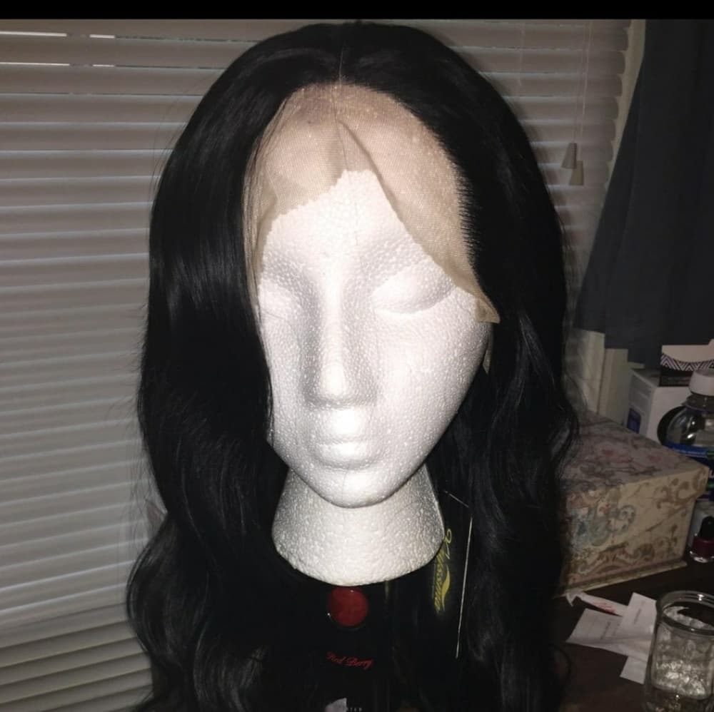 Wavy Beauty Lace Front Wig 22-24 inches - Thumbnail 5