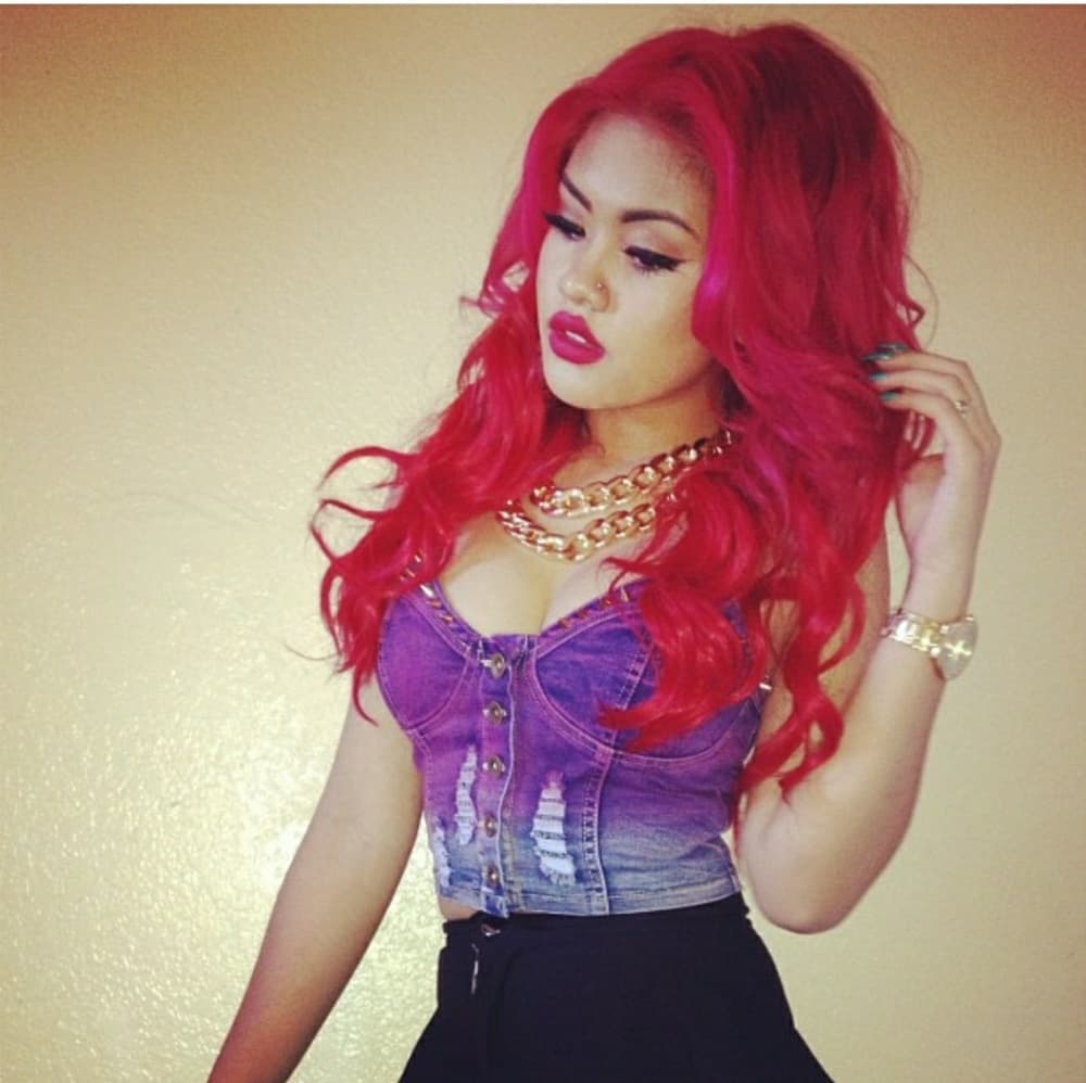 Red Beauty LaceFront Wig 22-26 inches!! - Thumbnail 2