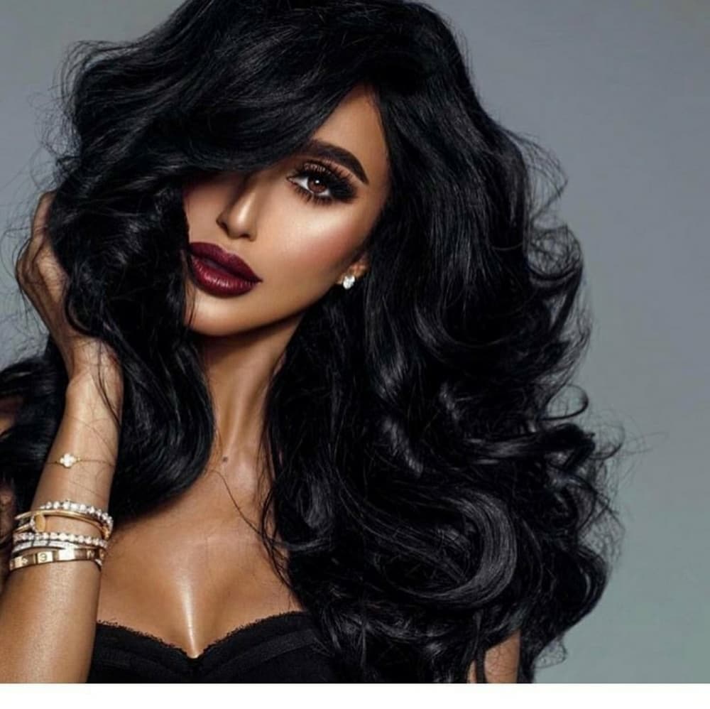 Pretty Bodywave Beauty Lacefront Wig 24-26 inches! - Thumbnail 8