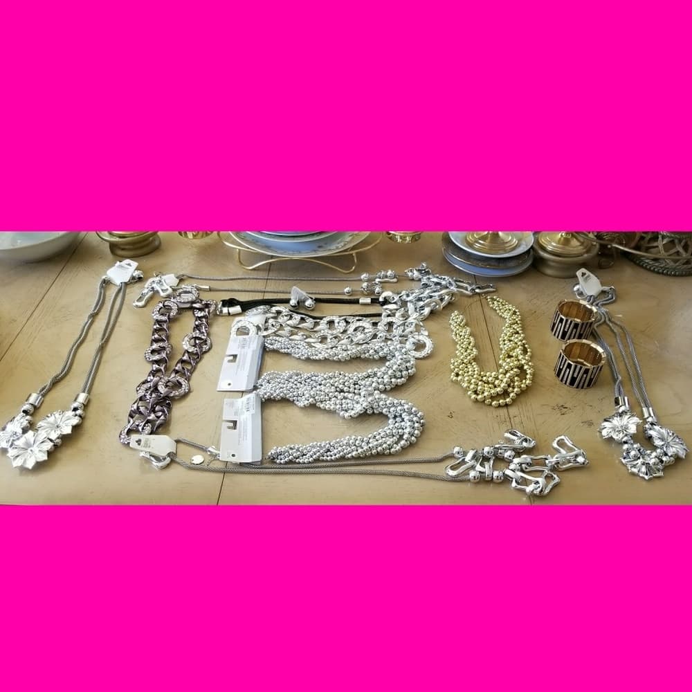 Vintage Beauty Bundle Set 17 pieces!! - Thumbnail 4