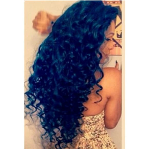 Beautiful Black Curly Lace Front Wig 26-28 inches - Thumbnail 8