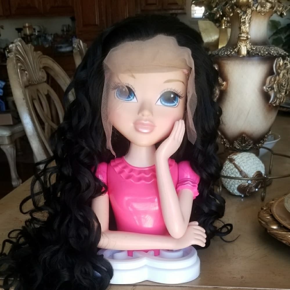 Beautiful Black Curly Lace Front Wig 26-28 inches - Thumbnail 7