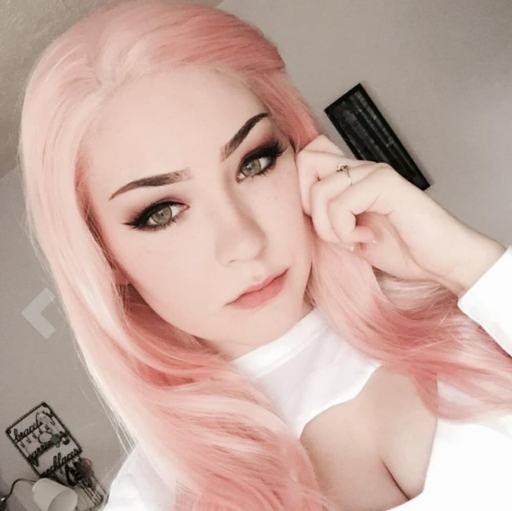 Pink Beauty LaceFront Wig 22-24 inches!! - Thumbnail 3