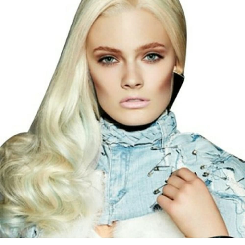 Blonde Beauty LaceFront Wig - Thumbnail 4