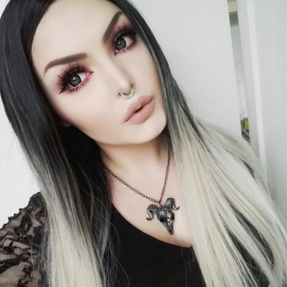 Black Gray Ombre Straight Wave Lacefront Wig 22-24 - Thumbnail 3