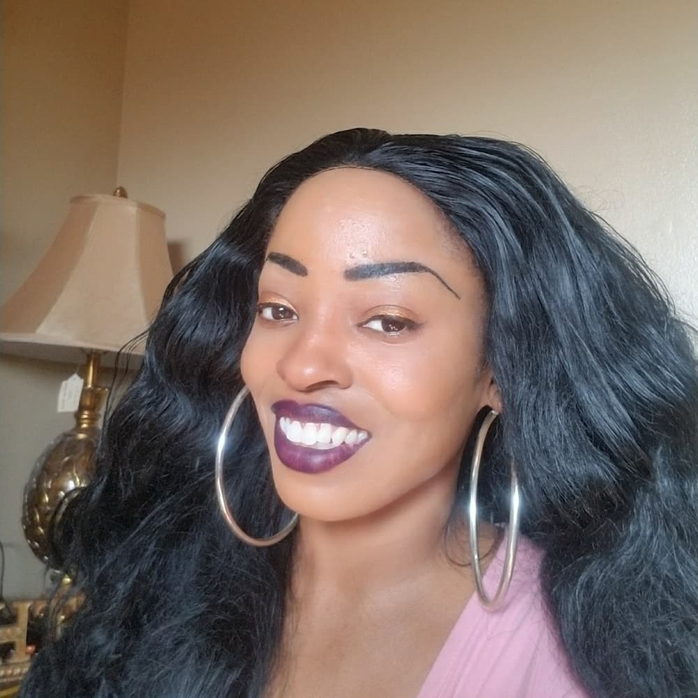 Wavy Beauty LaceFront Wig 22-26 inches!! - Thumbnail 8
