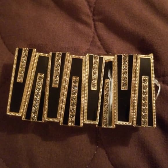 Beautiful Black and Gold Beauty Bracelet Set - Thumbnail 9