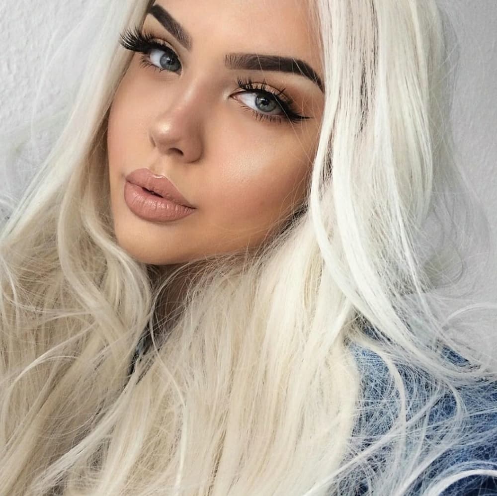 Blonde Beauty LaceFront Wig - Thumbnail 2